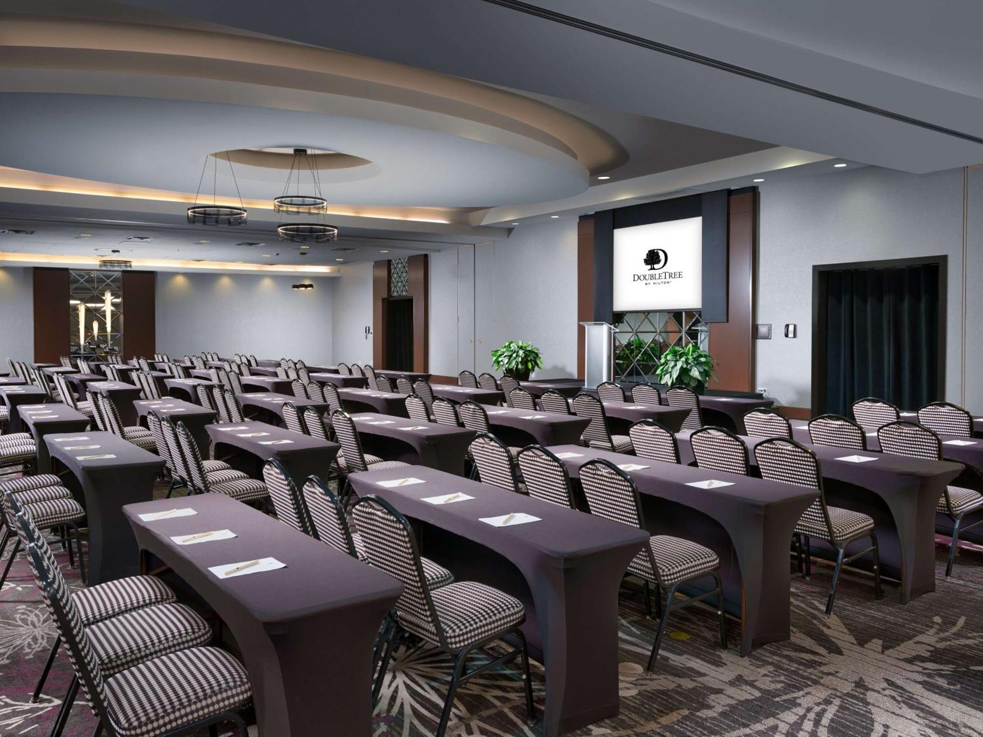 Doubletree By Hilton Hotel Chattanooga Downtown Dış mekan fotoğraf